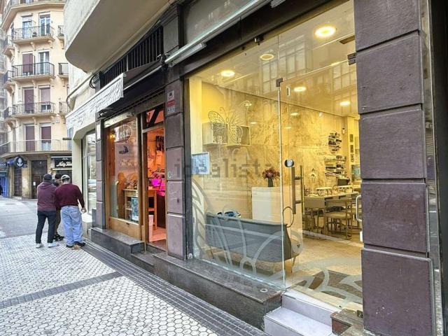 Local, Donostia San Sebastián