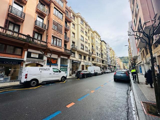 Local, Donostia San Sebastián