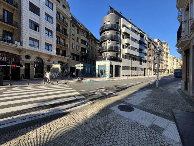 Local, Donostia San Sebastián