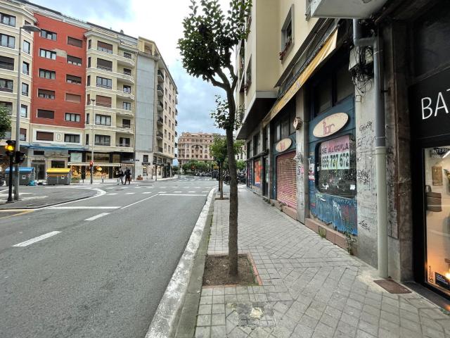 Local, Donostia San Sebastián