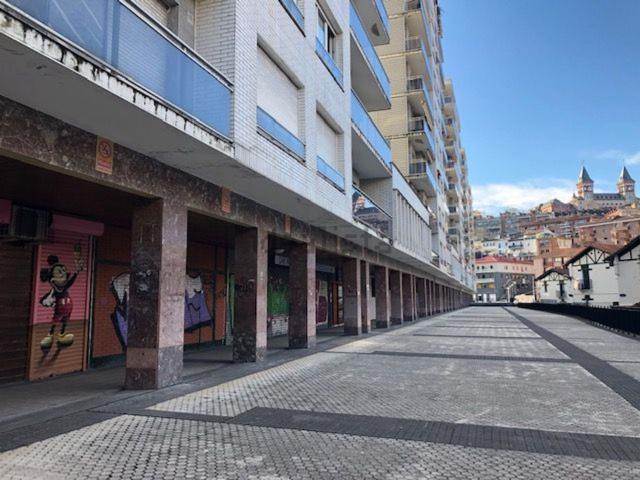 Local, Donostia San Sebastián