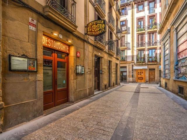 Local, Donostia San Sebastián