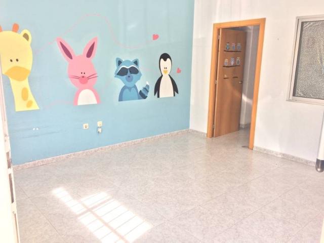 Local ECONOMICO, ideal como Oficinas