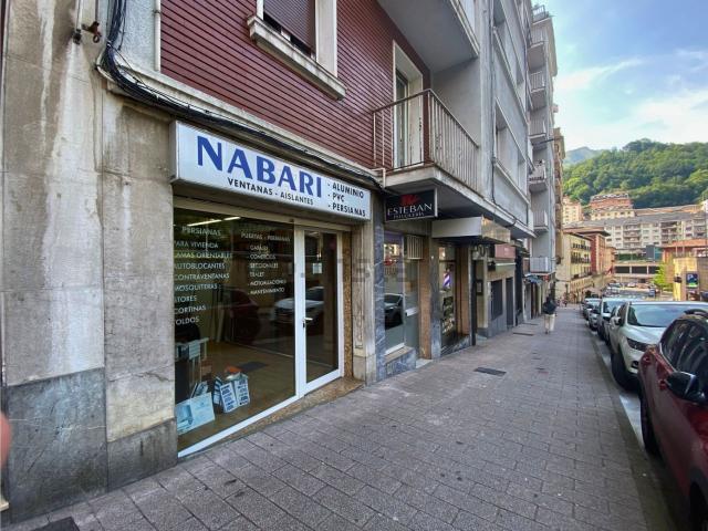 Local, Eibar