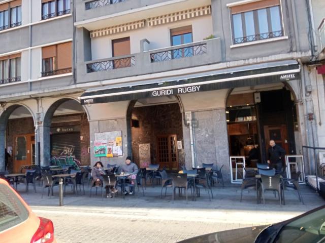 Local, Eibar