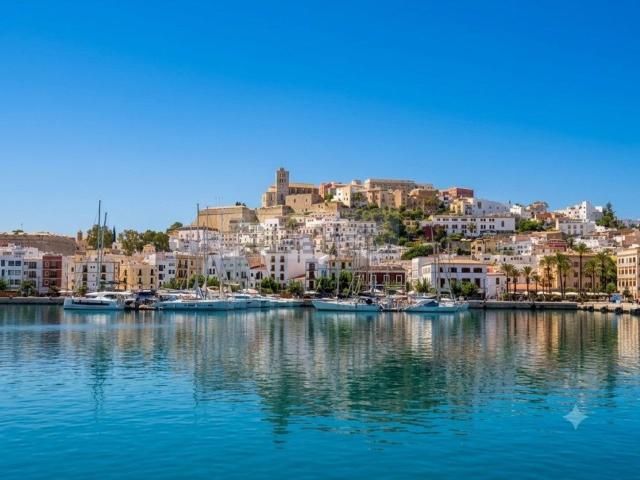 Local, Eivissa