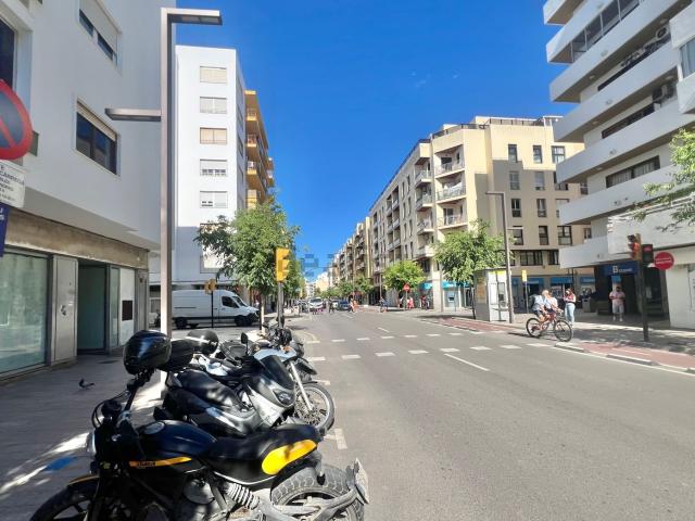 Local, Eivissa