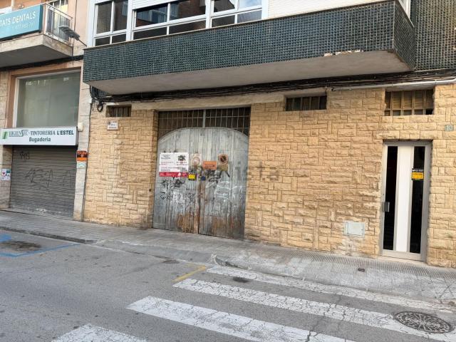 Local, El Vendrell