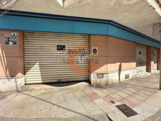 Local, El Vendrell