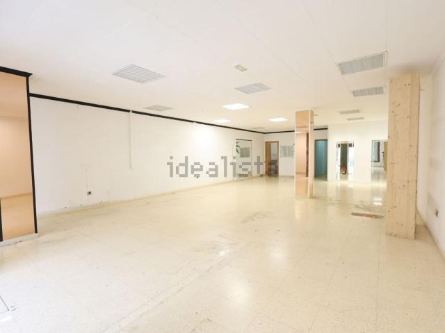 Local, El Vendrell