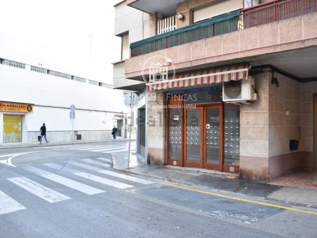 Local, El Vendrell