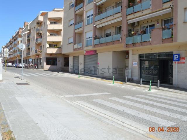Local, El Vendrell