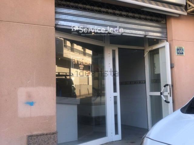 Local, El Vendrell