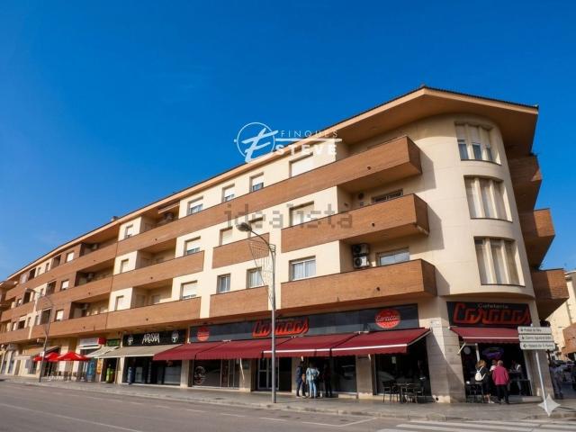 Local, El Vendrell