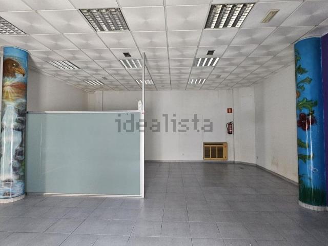 Local, El Vendrell