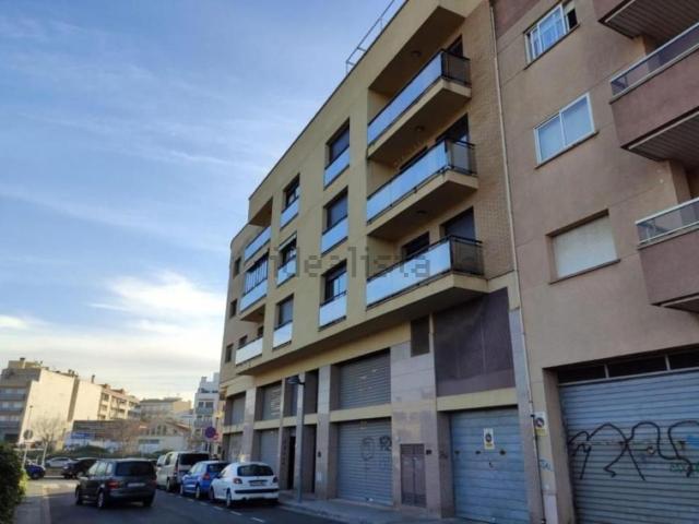 Local, El Vendrell