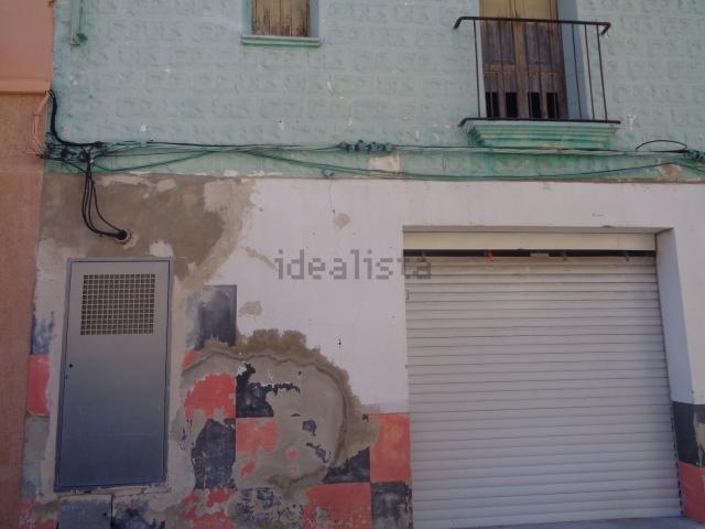 Local, El Verger