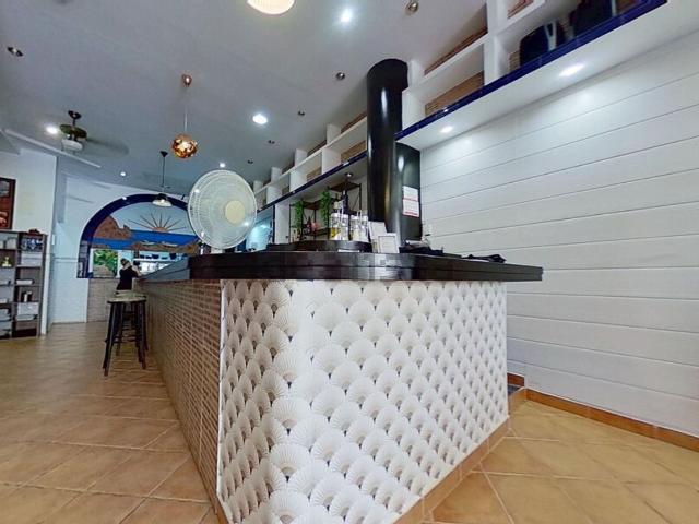 Local, El Campello