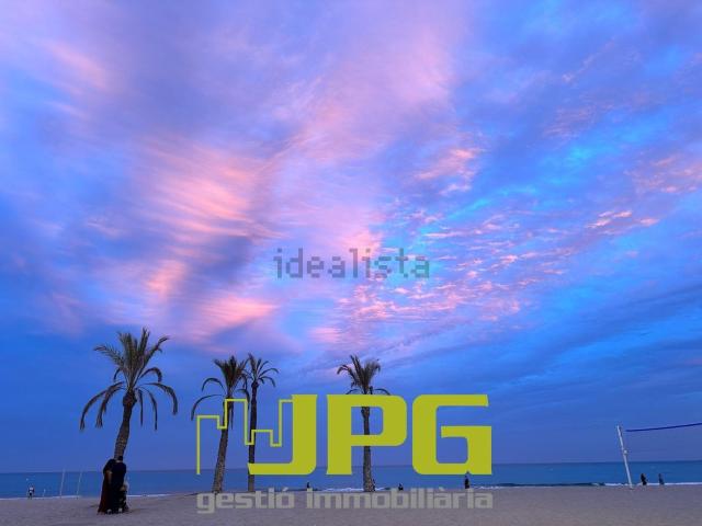 Local, El Campello