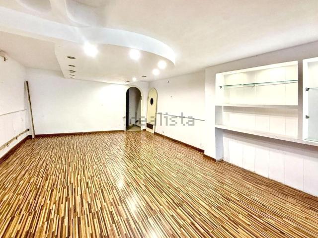 Local, El Masnou