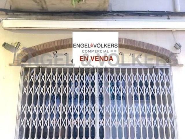 Local, El Masnou