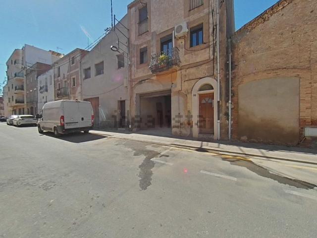 Local, El Morell