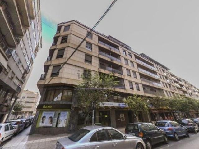 Local, Elda