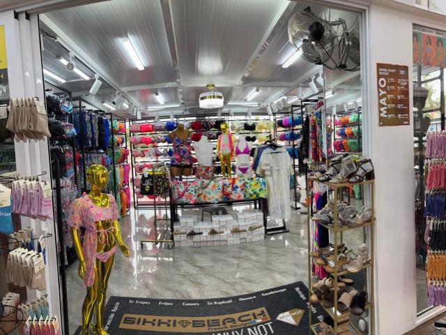 Local, Empuriabrava