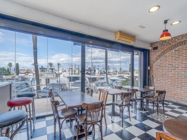 Local, Empuriabrava