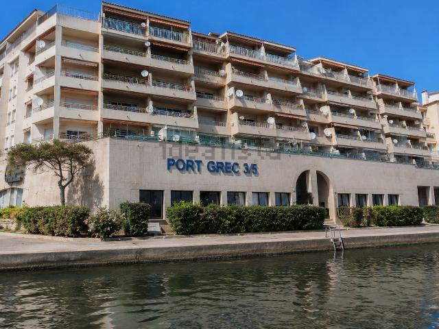 Local, Empuriabrava
