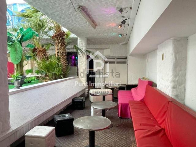 Local, Empuriabrava