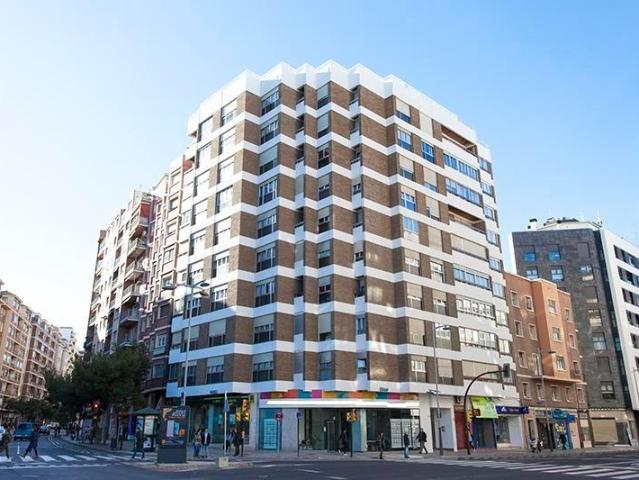 Local en Tenor Fleta junto a Camino las Torres Sagasta