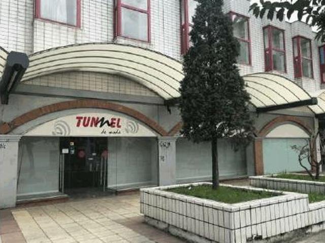 Local en Torrelavega