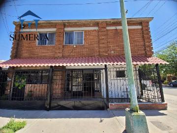 Local en transitada avenida Antonio de Montes