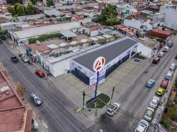 Local en Tulancingo de Bravo en esquina con estacionamiento