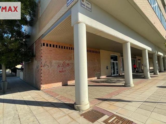 Local en Valdespartera junto al colegio
