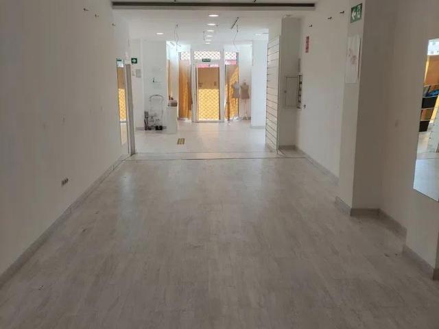 LOCAL EN VENTA UNICO EN MOSTOLES