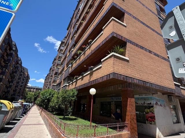 LOCAL EN VENTA Y ALQUILER CALLE DOMINGO MARTINEZ