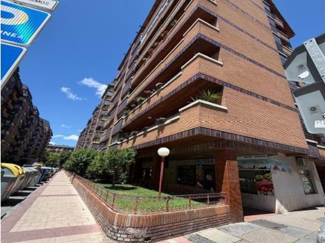 LOCAL EN VENTA Y ALQUILER CALLE DOMINGO MARTINEZ