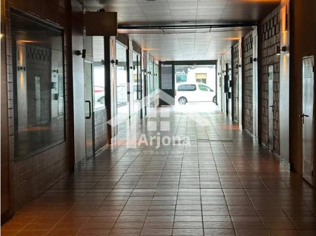 Local en venta/ alquiler en zona avenida del parque