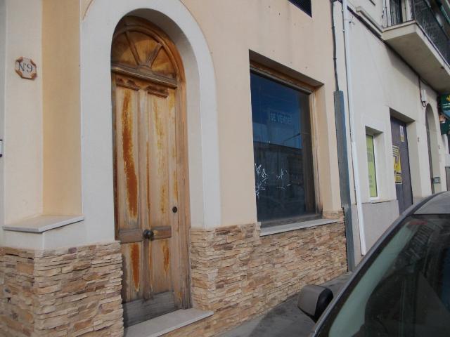 LOCAL EN VENTA BARRIADA DE LLERA