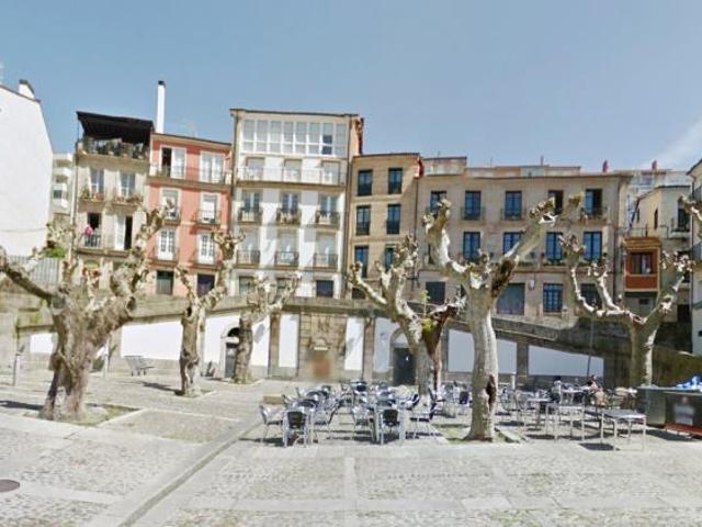 Local en venta con 141 m2, en Casco Vello Ourense