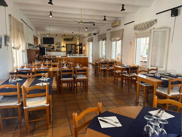 local en venta, con diferentes posibilidades