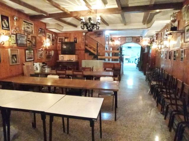 Local en venta con licencia de bar.!