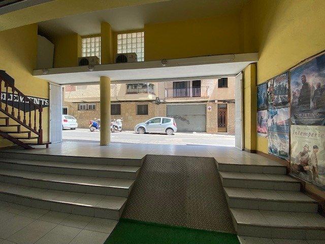 LOCAL EN VENTA CON MUY BUENA UBICACIÓN