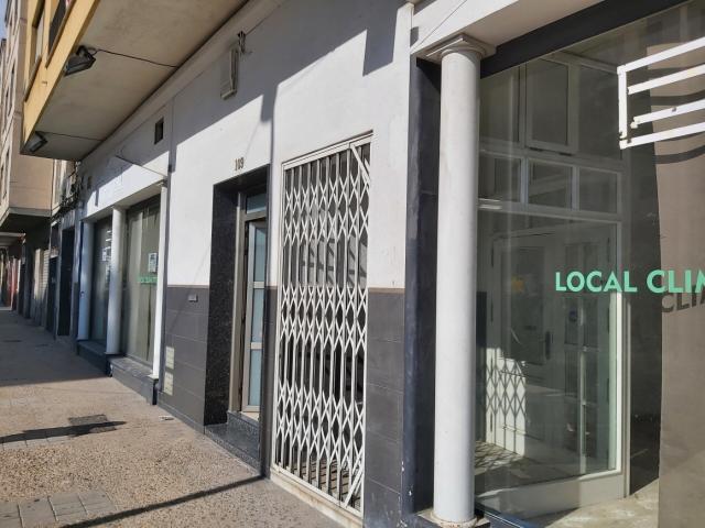 Local en venta en Tavernes de la Valldigna