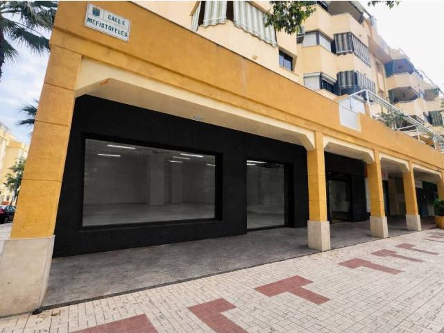 Local en venta en Teatinos Cortijo Alto 29006