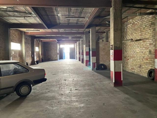 Local comercial en venta en Tortosa, de 353 m² por 212.100