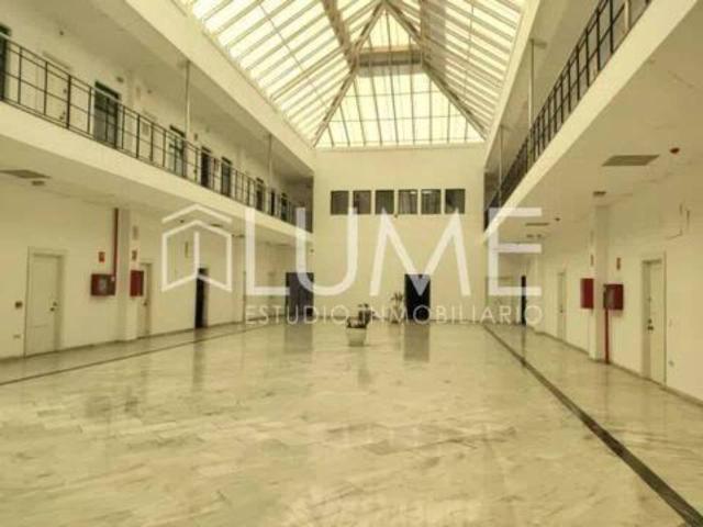 Local en venta en Urbadiez Entrepuentes 41020