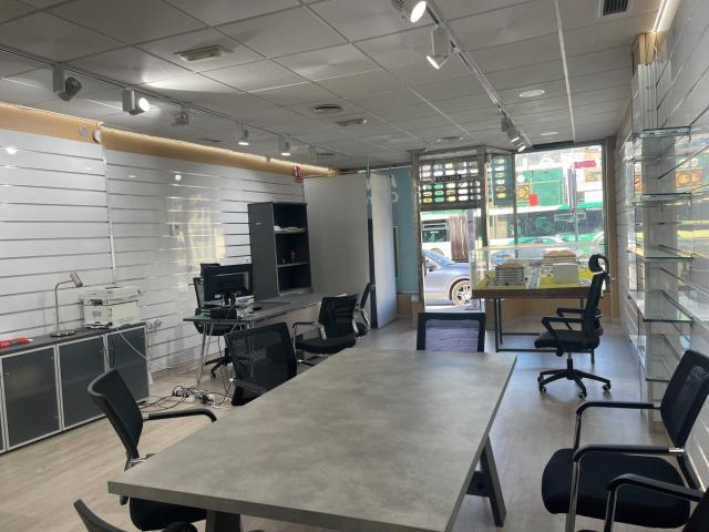 LOCAL EN VENTA EN BENALMÁDENA COSTA